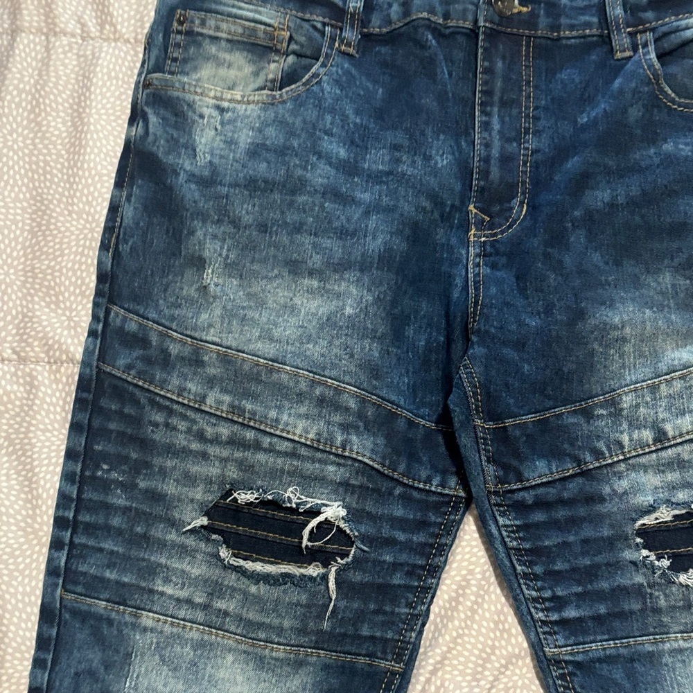 Slim Straight Men's Distressed Blue Denim Jeans